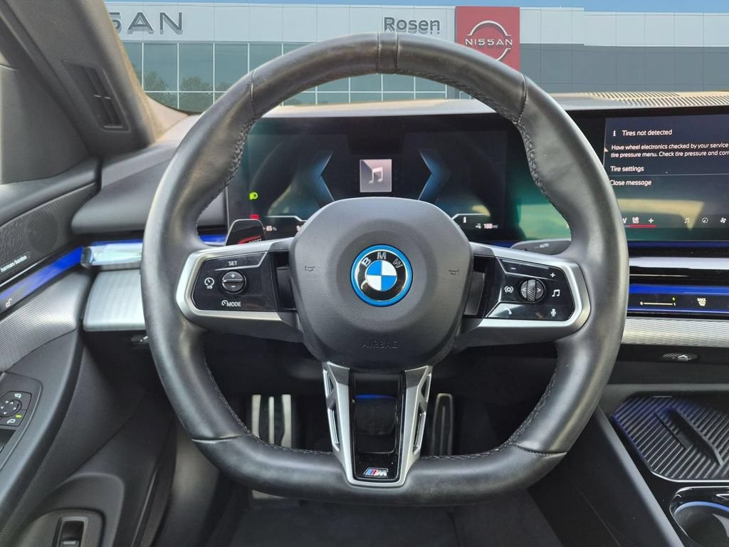 Used 2024 BMW i5 eDrive40i w/ M Sport Package RWD image 16