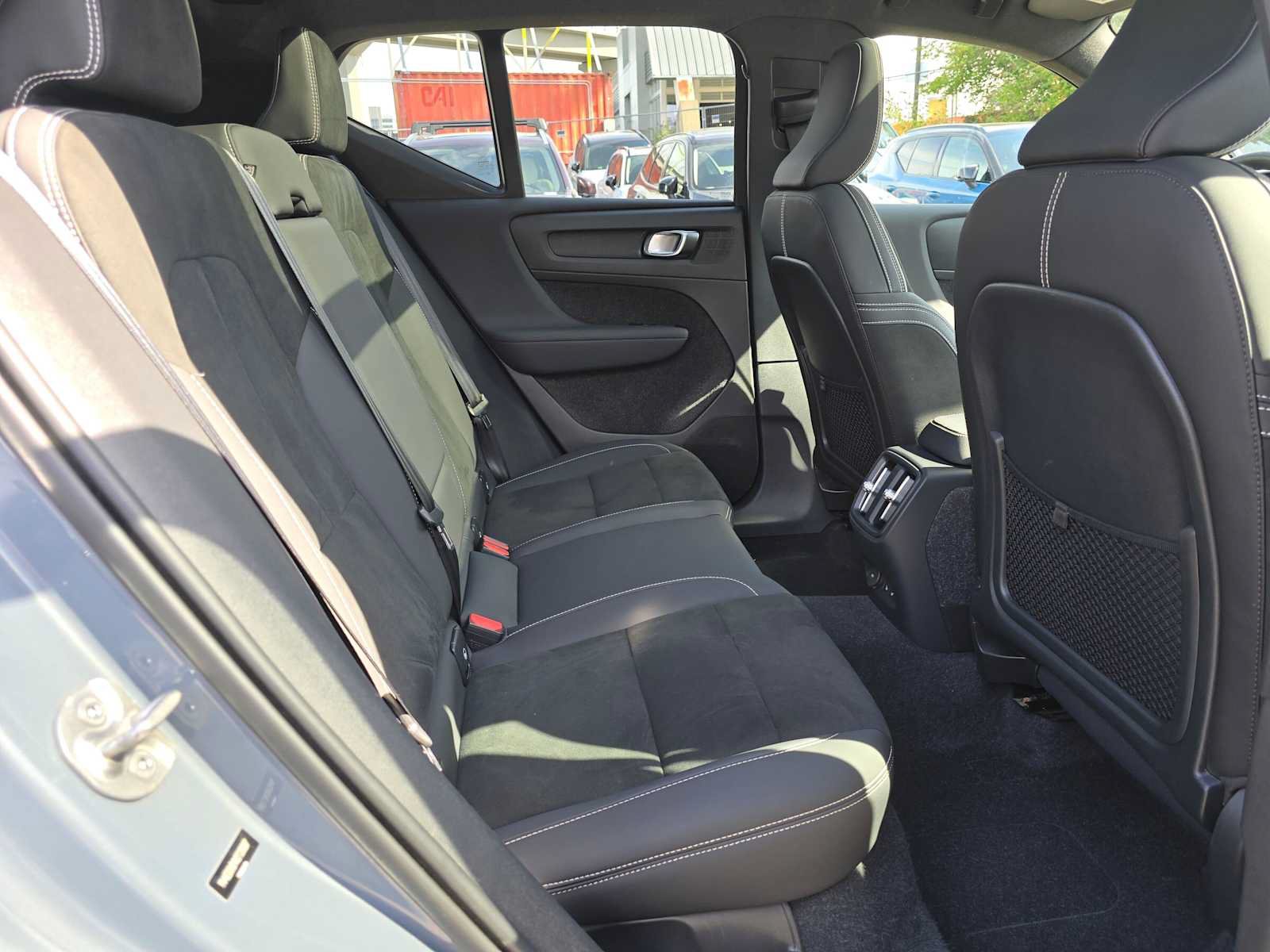 Used 2022 Volvo XC40 P8 Recharge Ultimate AWD/4WD image 11