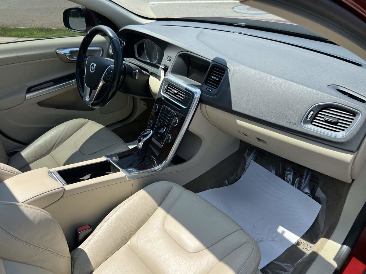 Used 2014 Volvo S60 T5 image 19