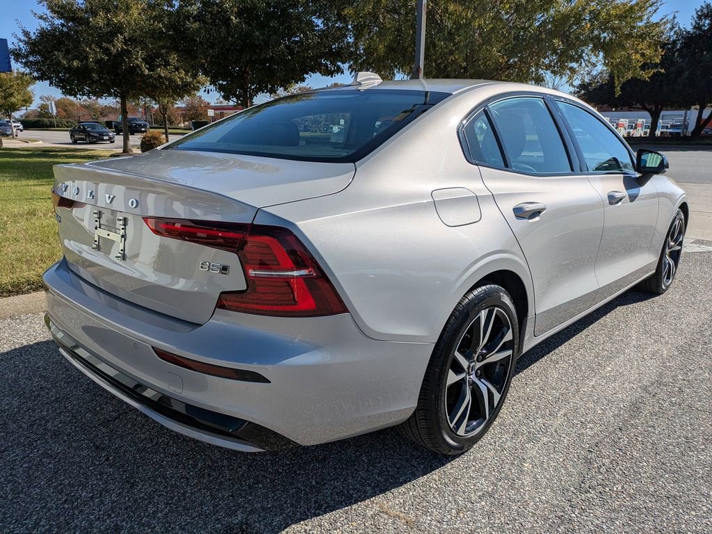 Certified 2025 Volvo S60 B5 Core image 4