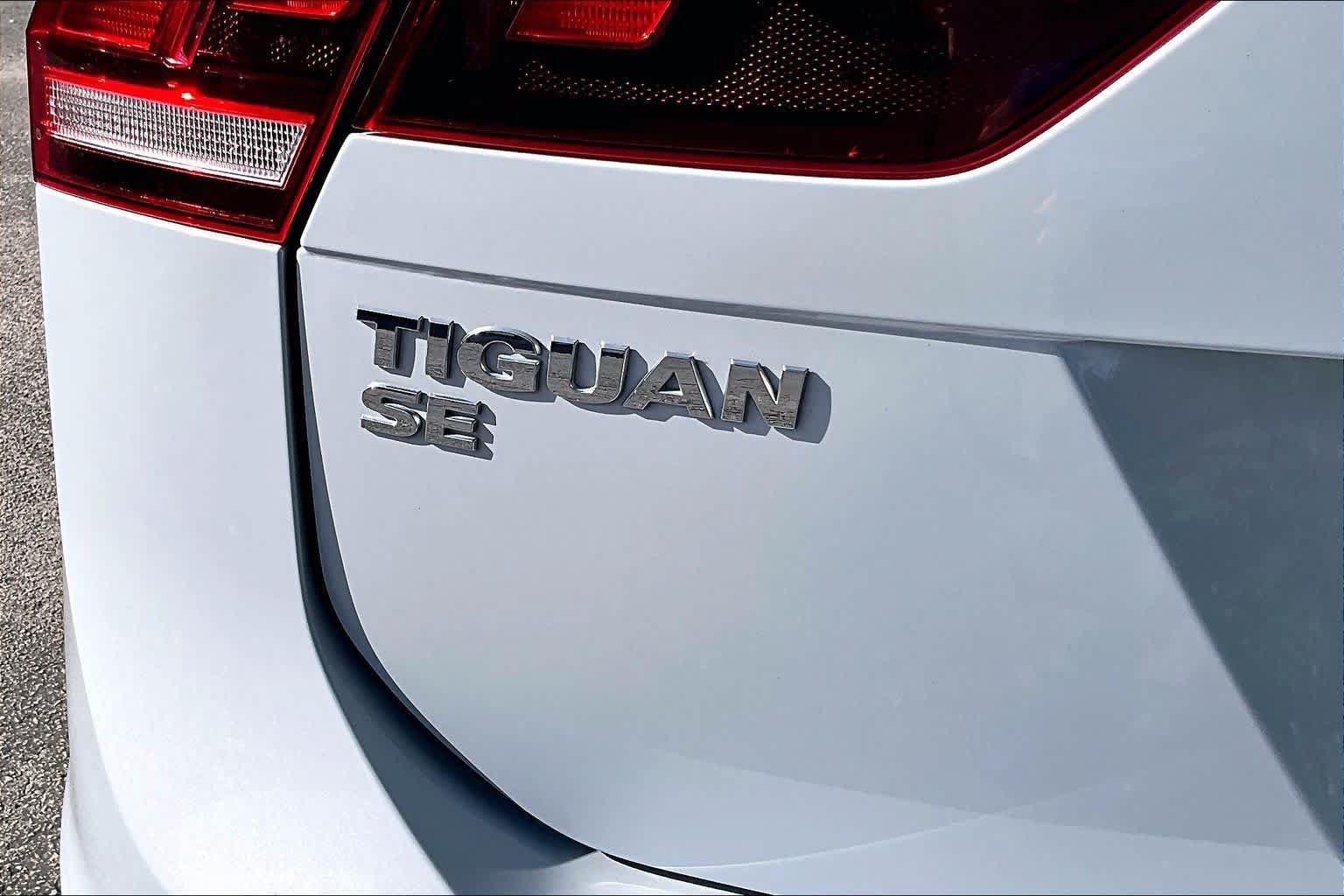 Used 2018 Volkswagen Tiguan SE FWD image 10