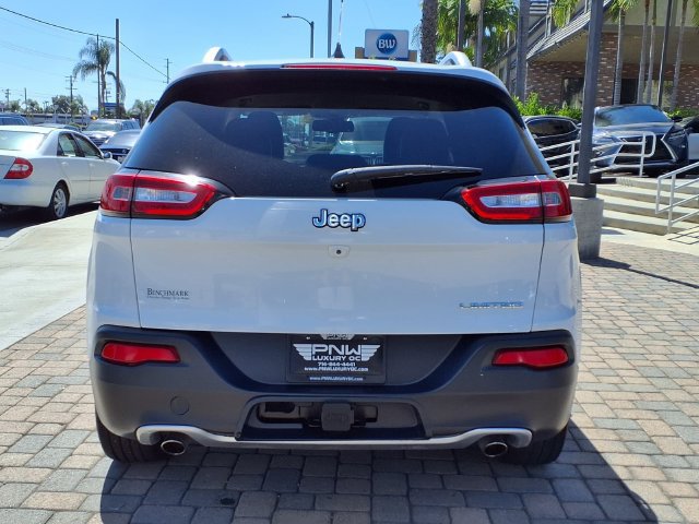 Used 2014 Jeep Cherokee Limited w/ Luxury Group FWD image 5