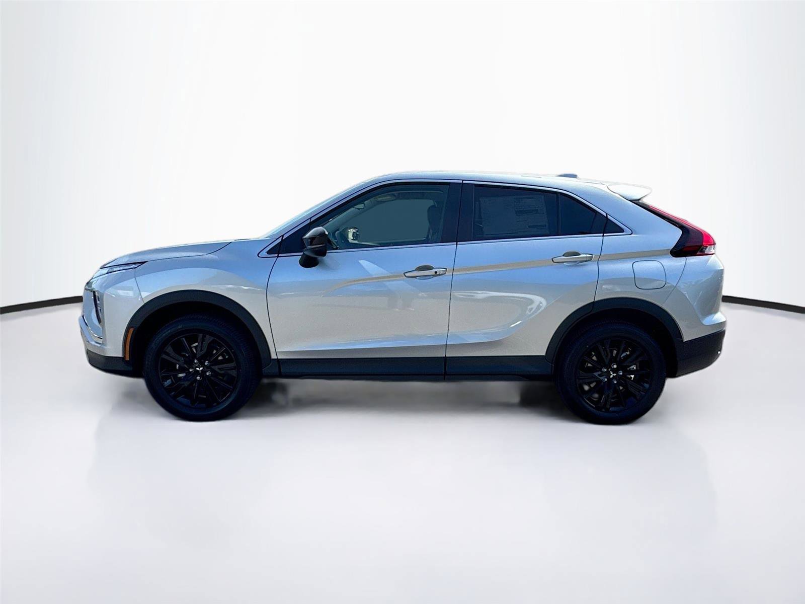 New 2026 Mitsubishi Eclipse Cross LE AWD/4WD image 4