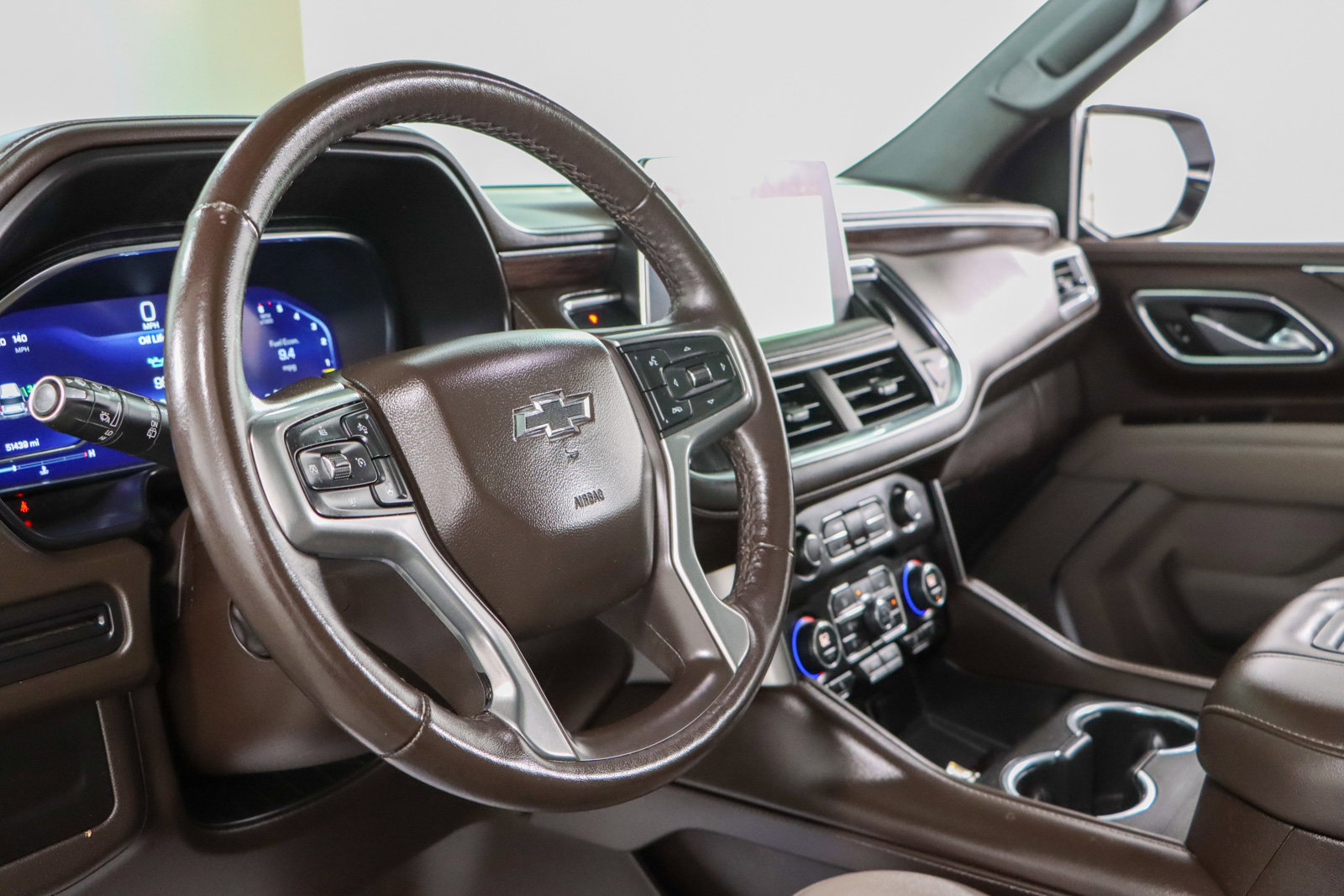 Used 2023 Chevrolet Tahoe Z71 w/ Luxury Package image 27