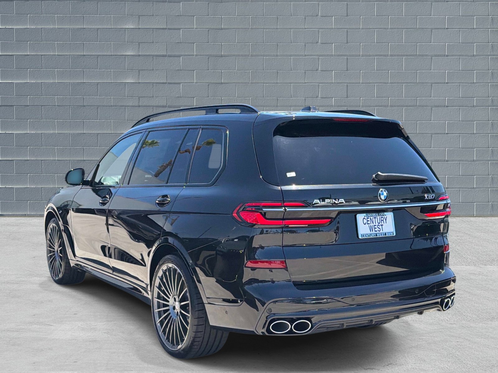 New 2026 BMW ALPINA XB7 AWD/4WD image 3