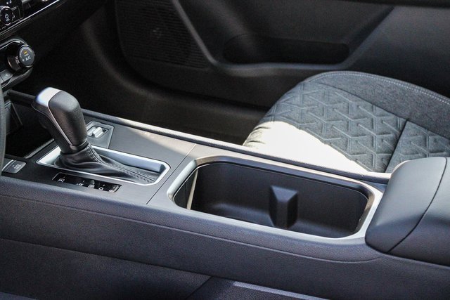 New 2026 Nissan Kicks SV image 20