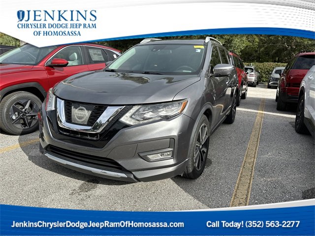 Used 2017 Nissan Rogue SL w/ SL Premium Package image 1