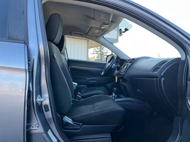 Used 2016 Mitsubishi Outlander Sport ES FWD image 31