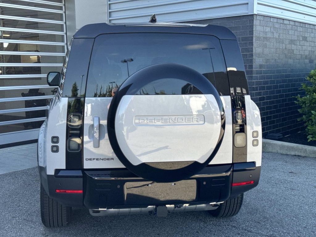 New 2026 Land Rover Defender 130 S AWD/4WD image 5