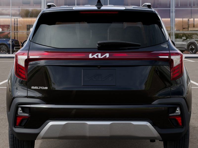 New 2026 Kia Seltos S FWD image 13