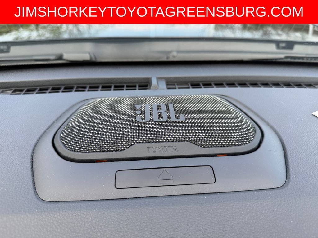Used 2024 Toyota Tacoma Limited w/ Limited Package (LT) AWD/4WD image 33