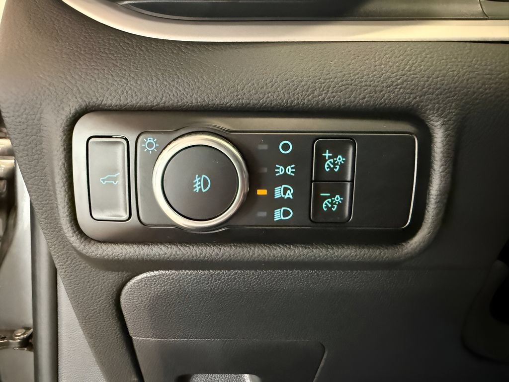 Certified 2023 Ford Explorer XLT w/ Equipment Group 202A AWD/4WD image 20