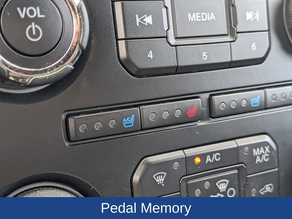 Used 2016 Ford Expedition Limited w/ Equipment Group 301A RWD image 24