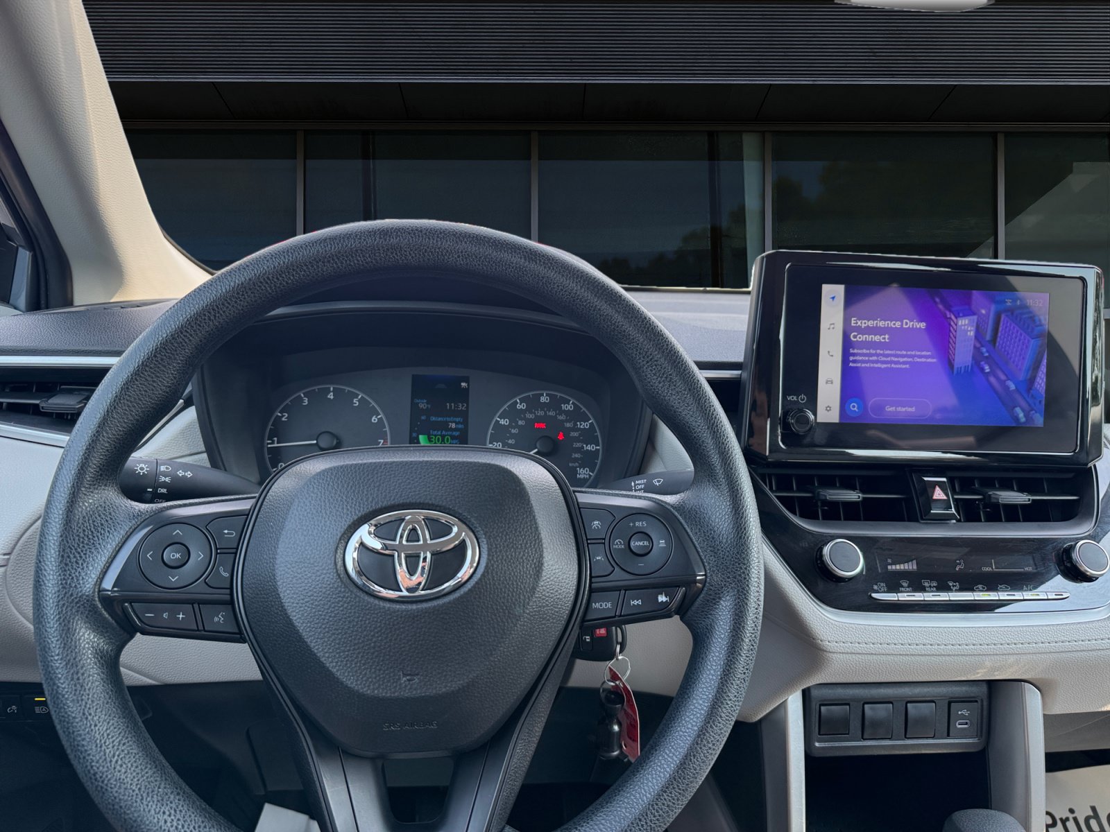 Used 2024 Toyota Corolla Cross L AWD/4WD image 3