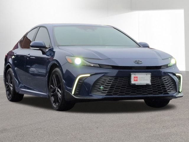 Certified 2026 Toyota Camry SE w/ Convenience Package image 3