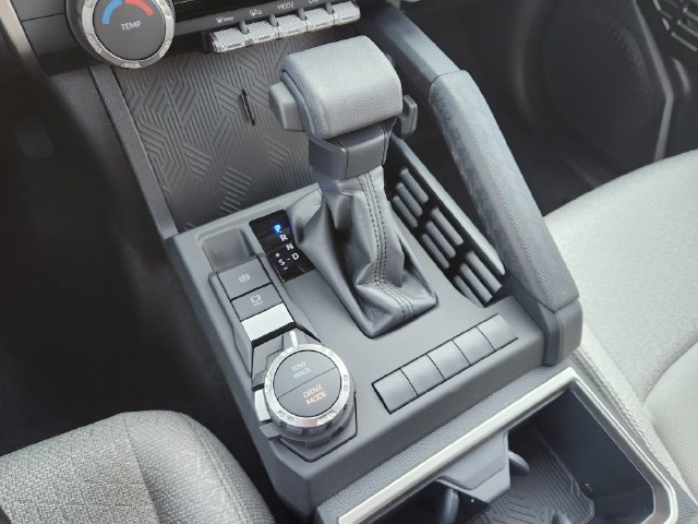 New 2026 Toyota 4Runner SR5 AWD/4WD image 18