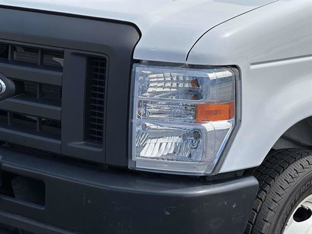 Used 2024 Ford E-350 and Econoline 350 Super Duty w/ Driver's Safety Package RWD image 7