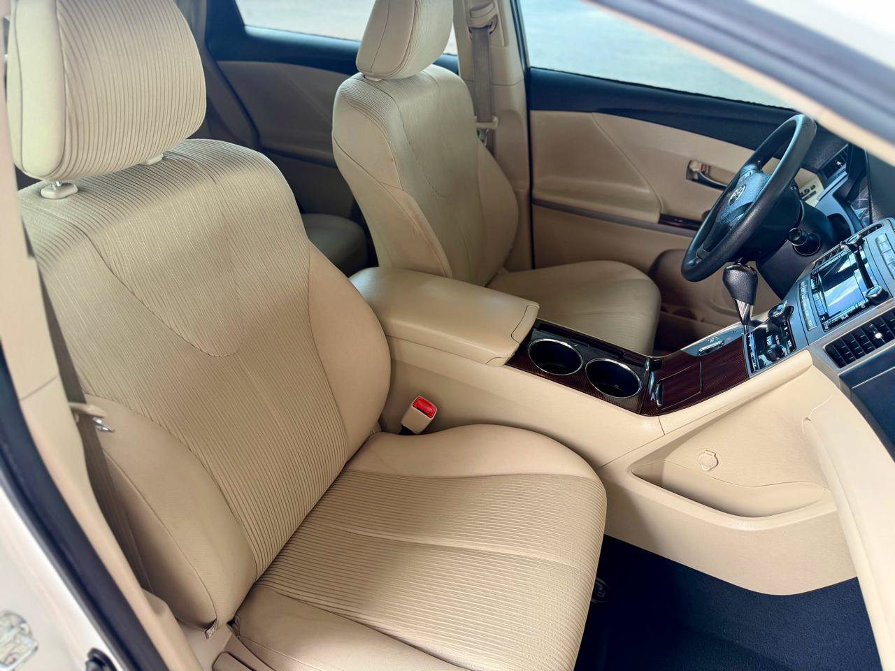 Used 2012 Toyota Venza XLE FWD image 15