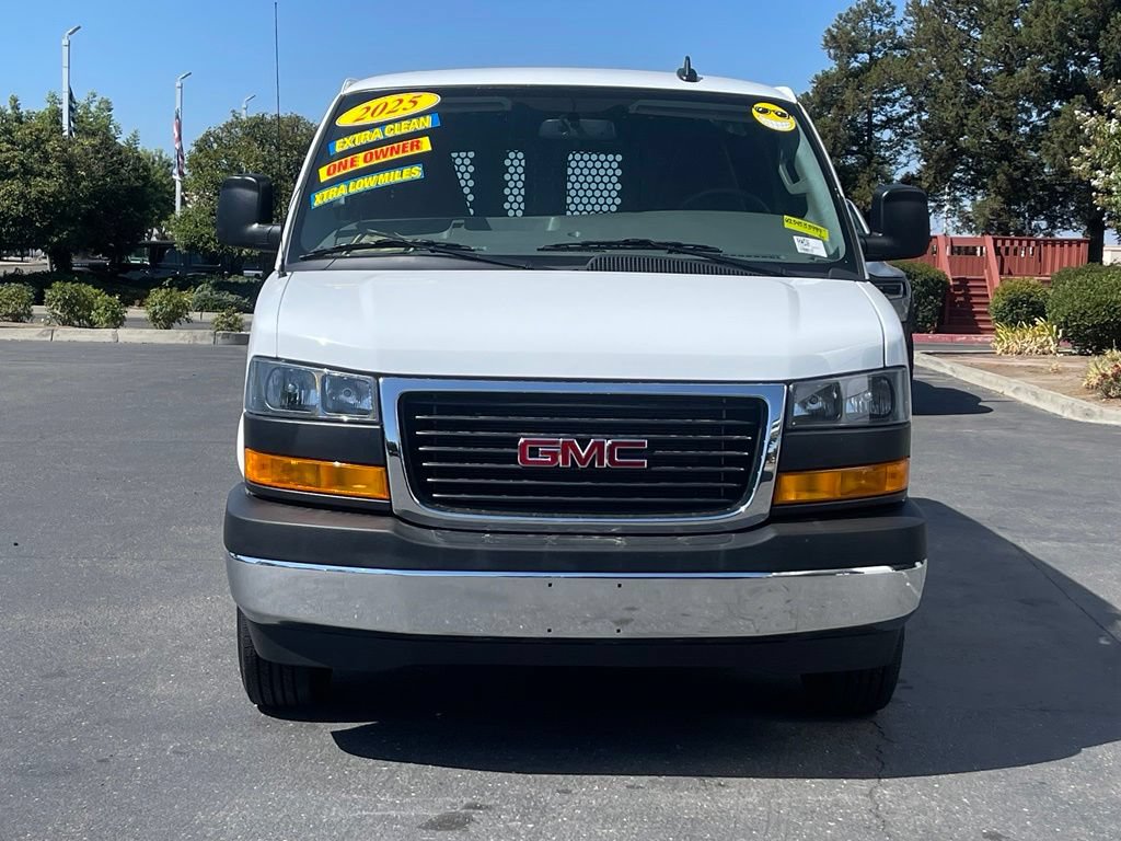Used 2025 GMC Savana 2500 w/ Driver Convenience Package RWD image 2