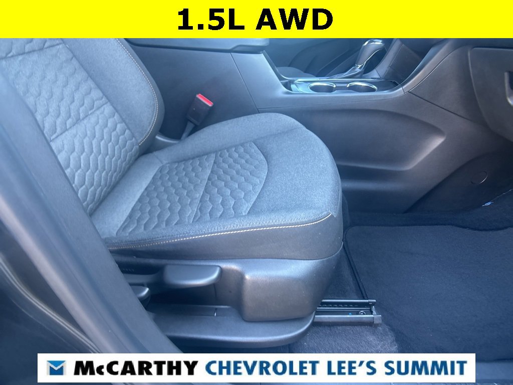 Used 2021 Chevrolet Equinox LT image 23