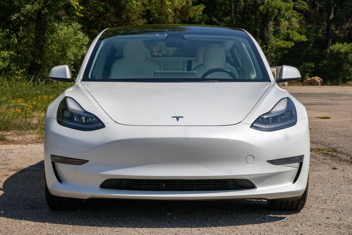 Used 2022 Tesla Model 3 Long Range AWD/4WD image 2