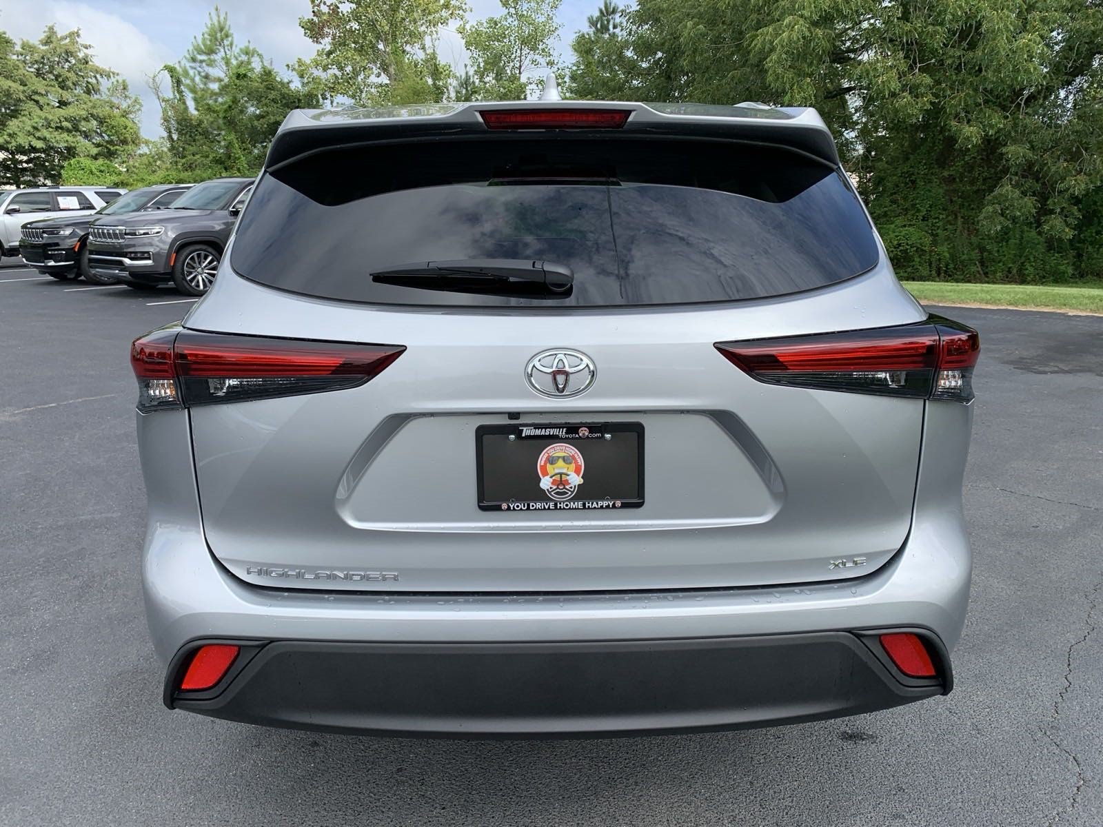 New 2024 Toyota Highlander XLE FWD image 46