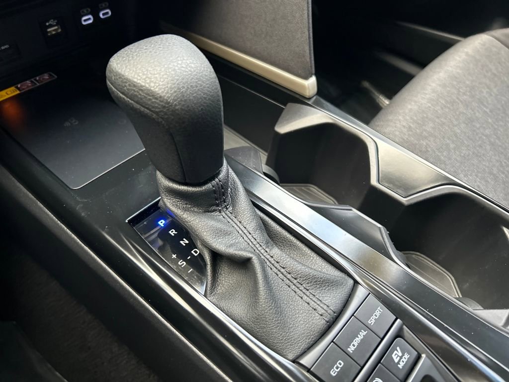 Certified 2025 Toyota Camry LE w/ Convenience Package image 17