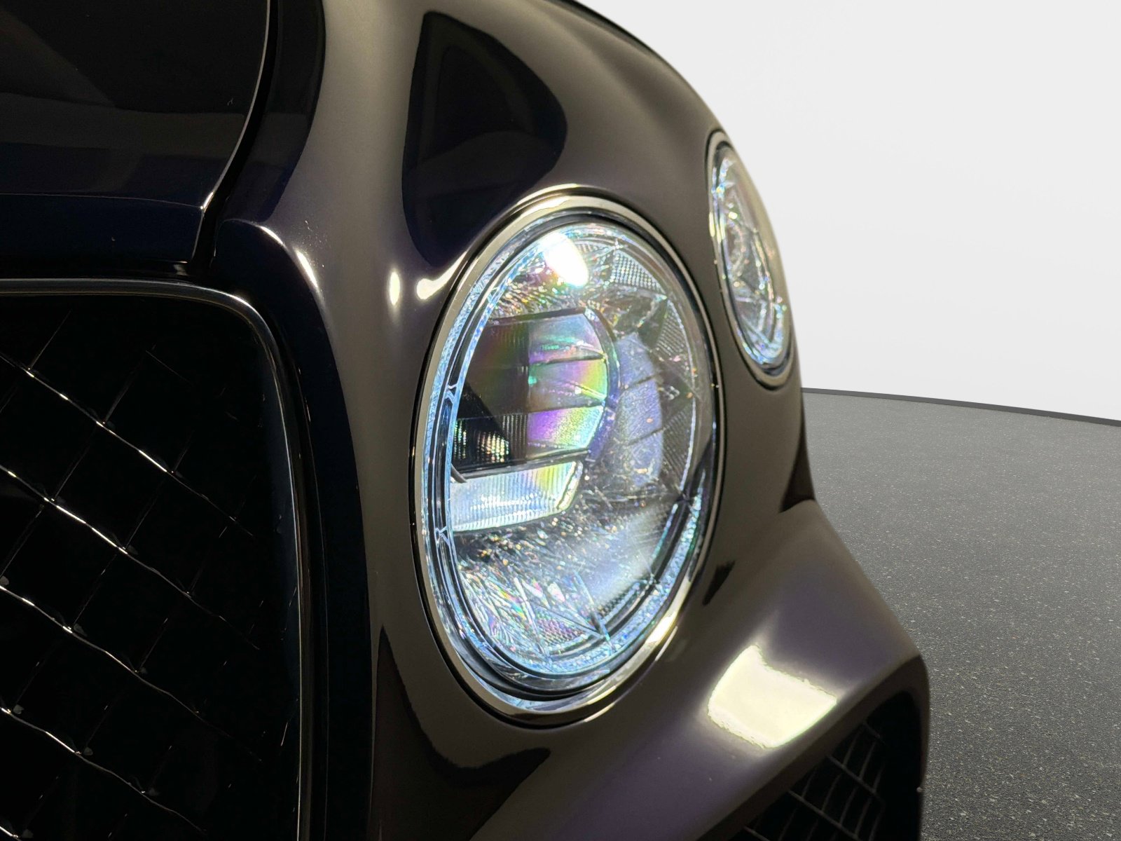 Used 2024 Bentley Bentayga AWD/4WD image 10