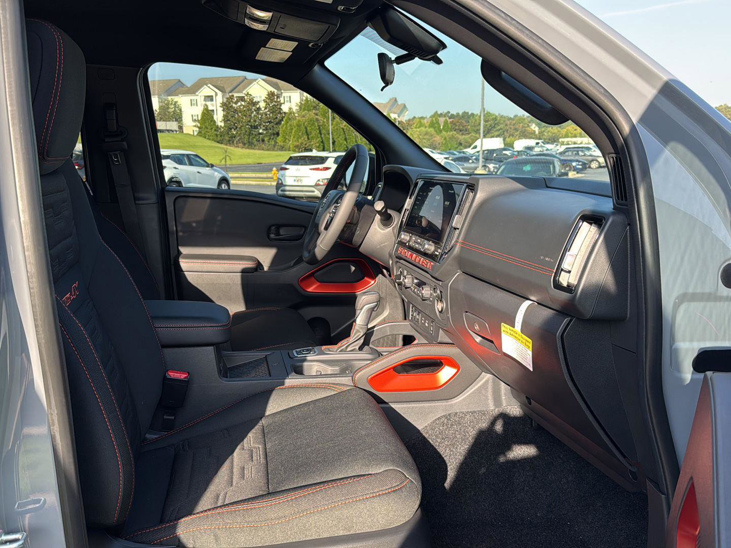 New 2026 Nissan Frontier PRO-4X w/ Pro-4x Convenience Package image 10