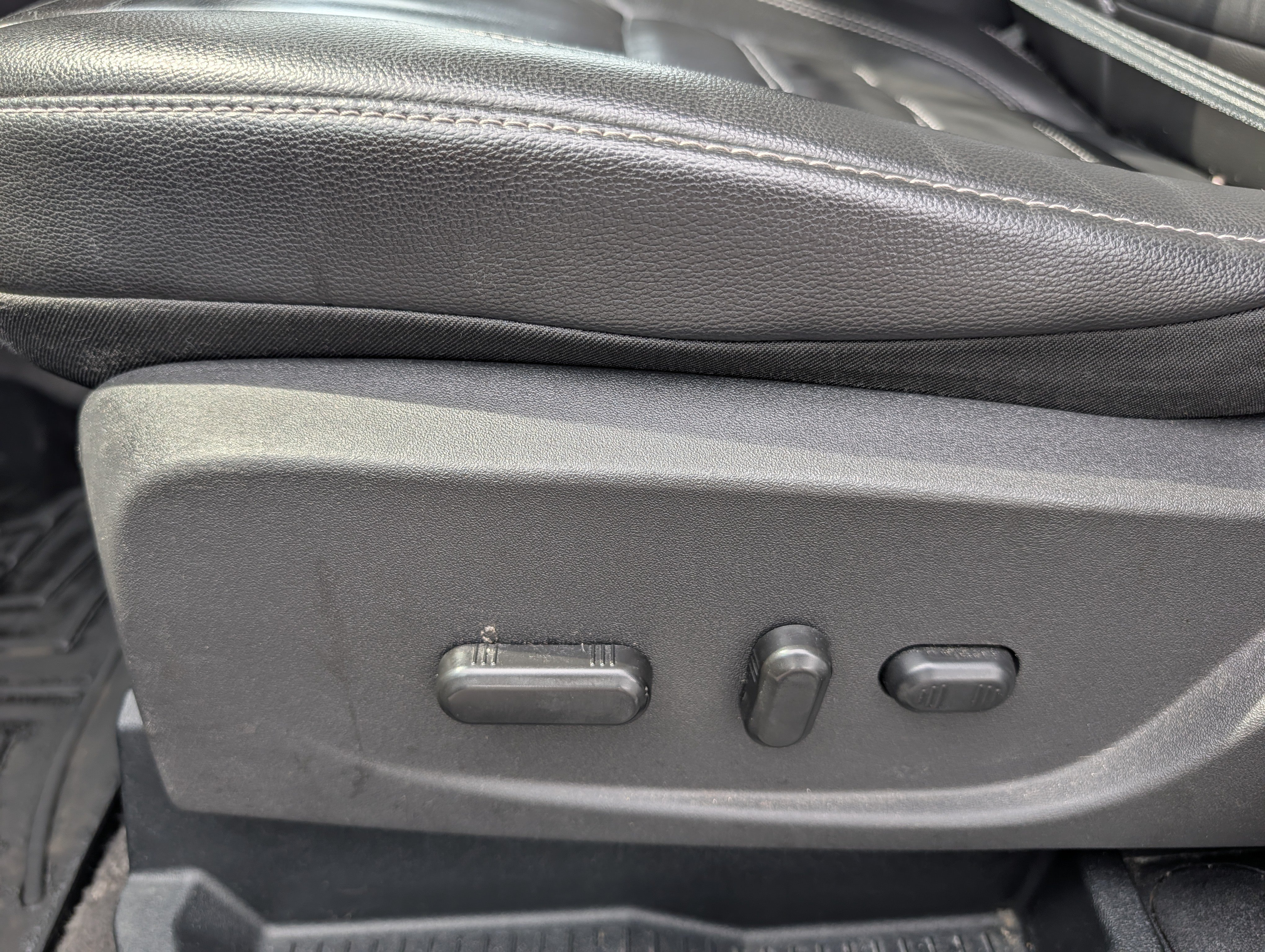 Used 2018 Ford Escape SEL AWD/4WD image 20