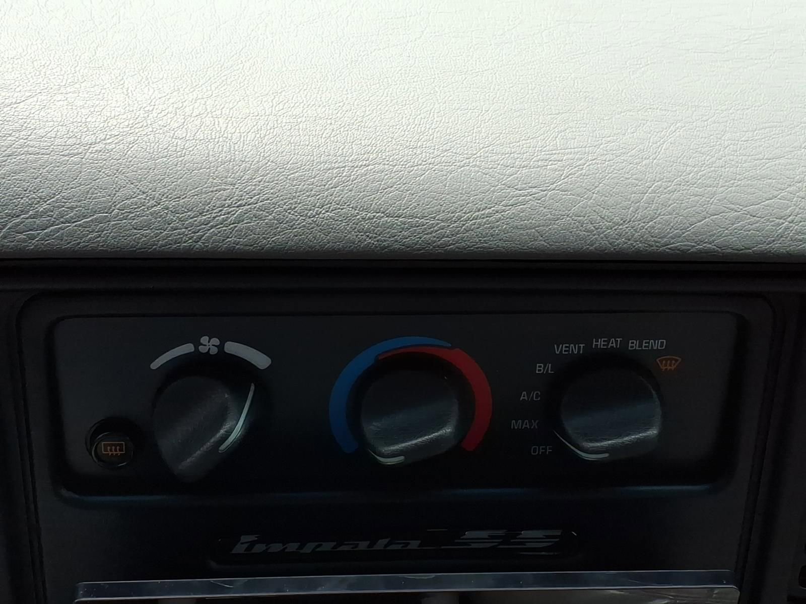 Used 1996 Chevrolet Impala SS RWD image 16