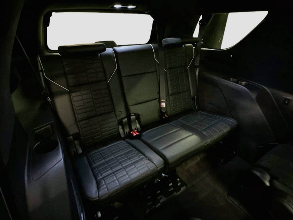 Used 2022 Cadillac Escalade Sport Platinum w/ LPO, ONYX Package AWD/4WD image 29