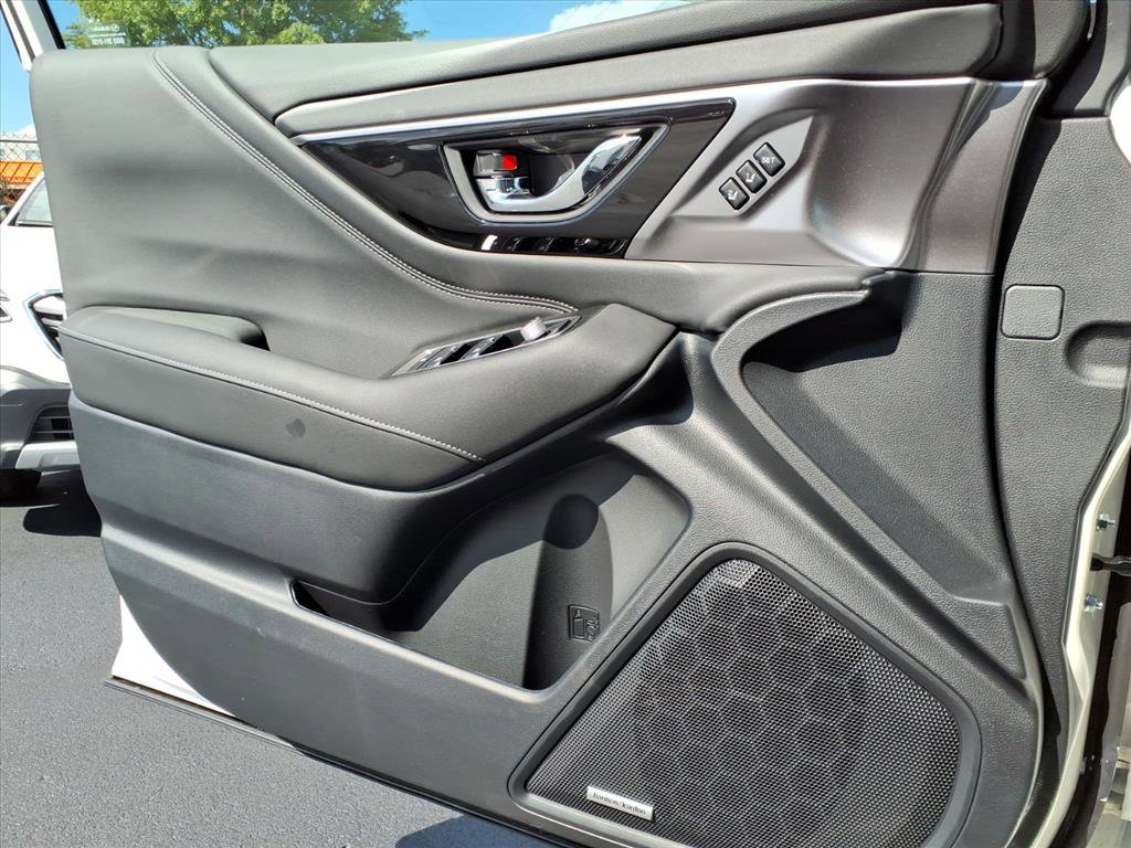 New 2025 Subaru Outback Touring XT w/ Popular Package #2 image 8