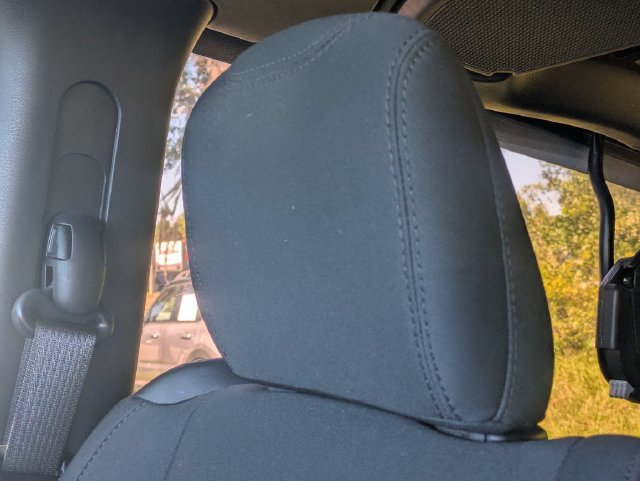 Used 2021 Jeep Wrangler Sport AWD/4WD image 32