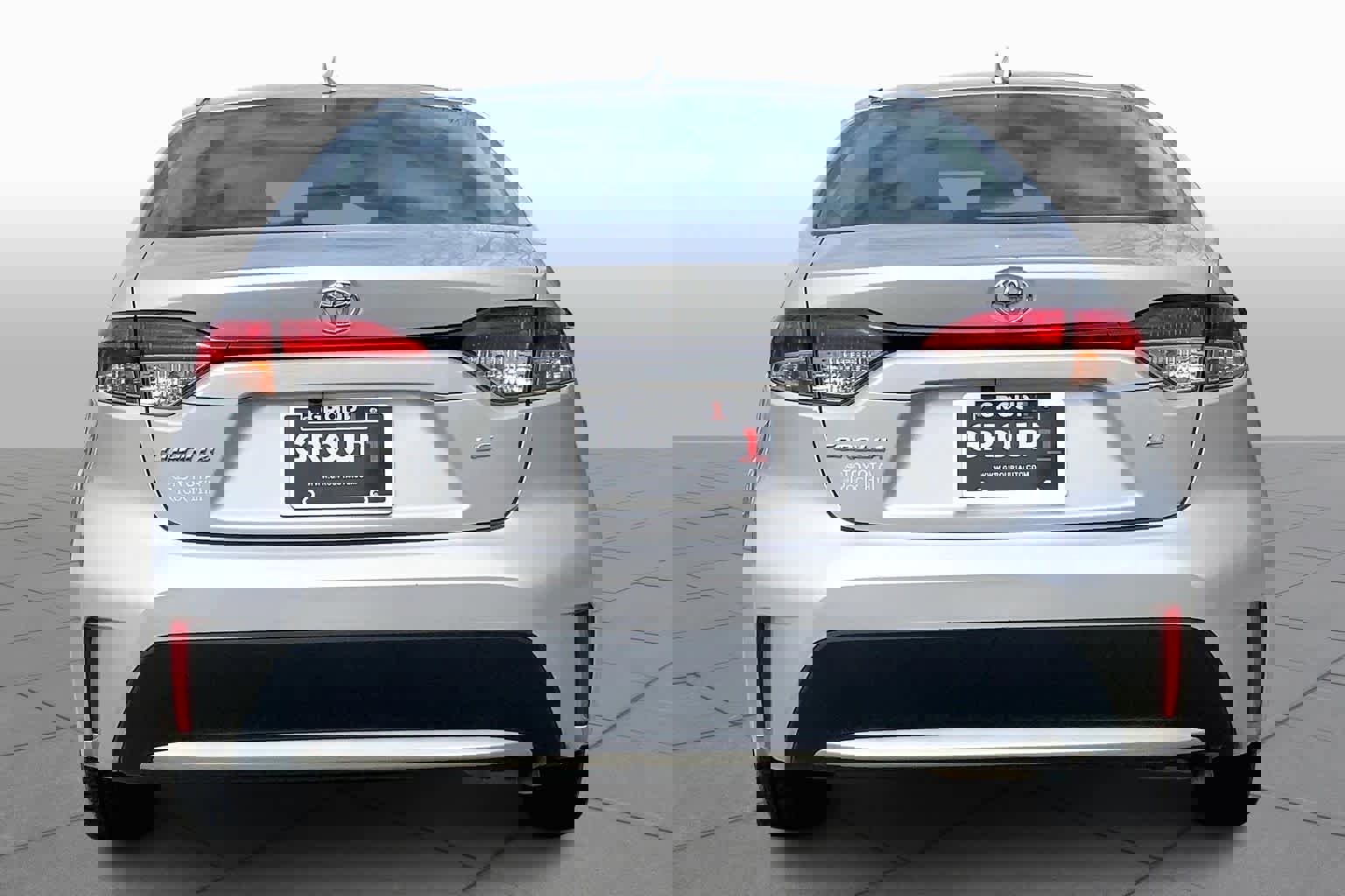 Used 2021 Toyota Corolla LE image 5