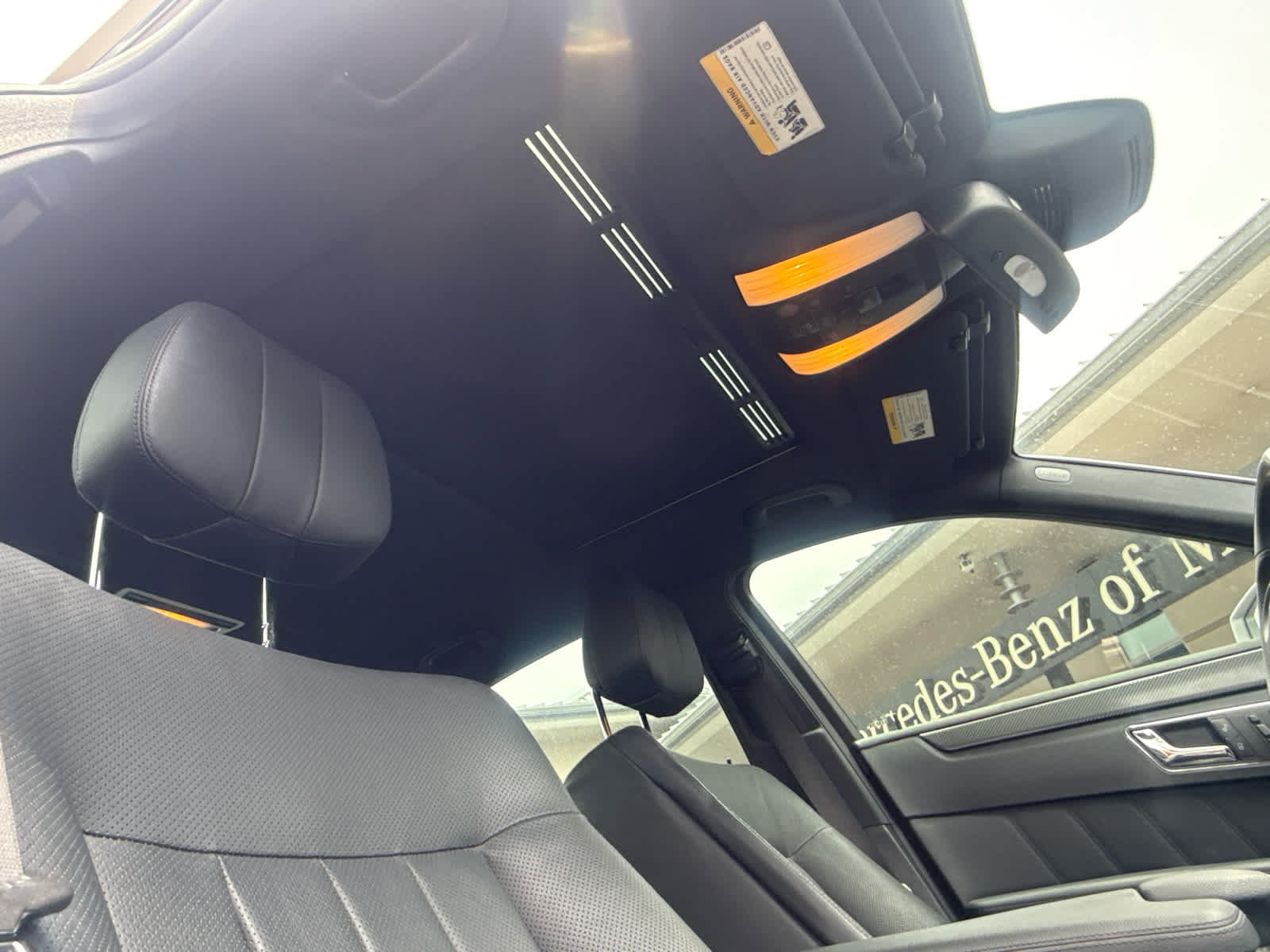 Used 2010 Mercedes-Benz E 550 Sedan image 27