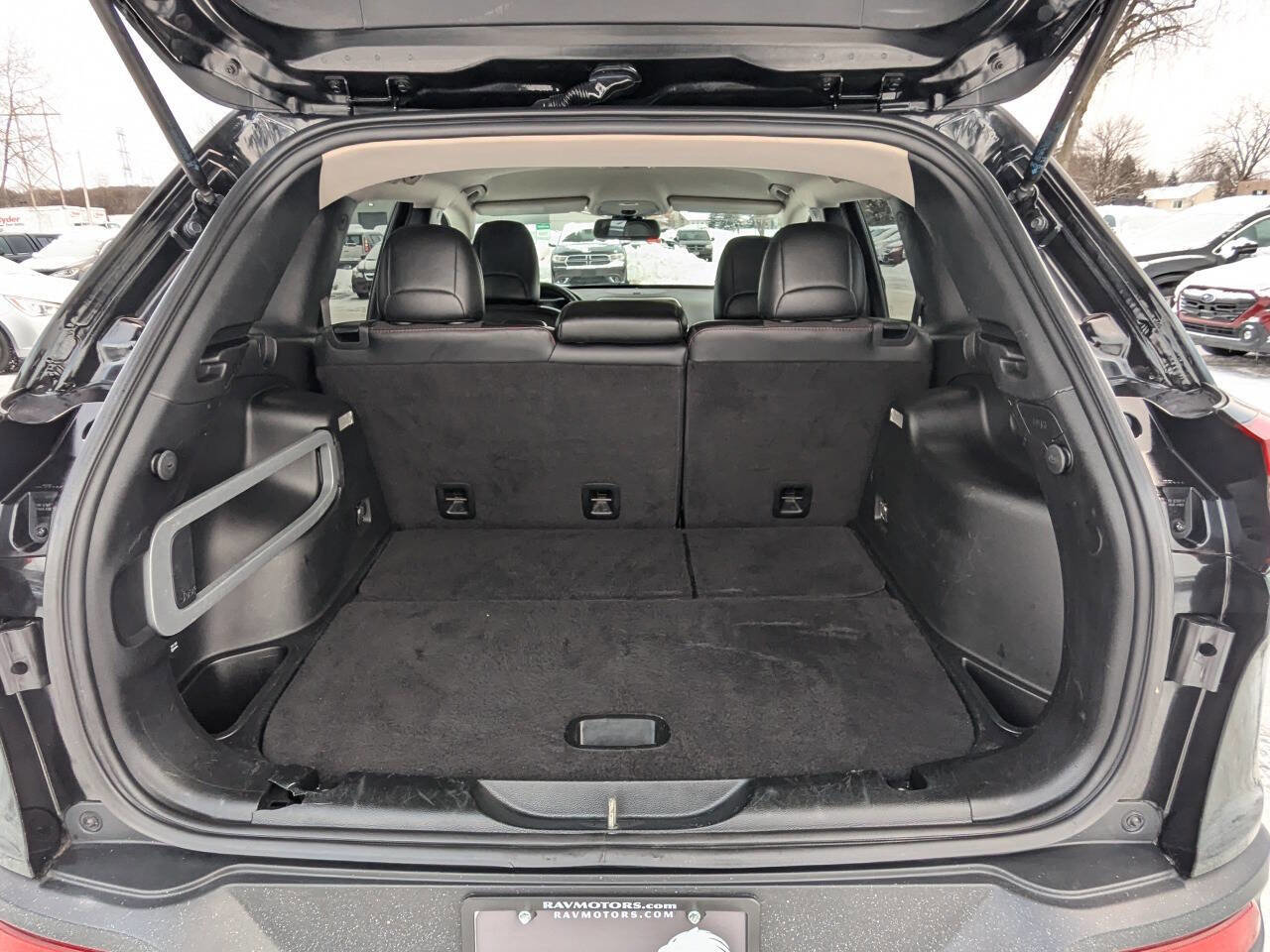 Used 2016 Jeep Cherokee Trailhawk w/ Cold Weather Group image 28