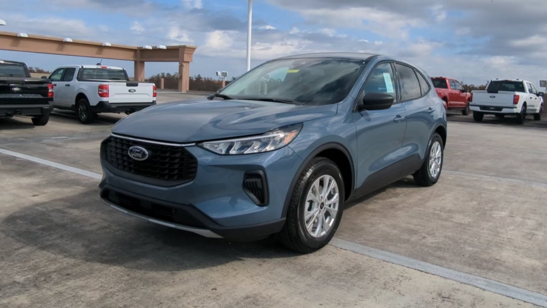 New 2026 Ford Escape Active w/ Tech Pack #1 FWD image 9