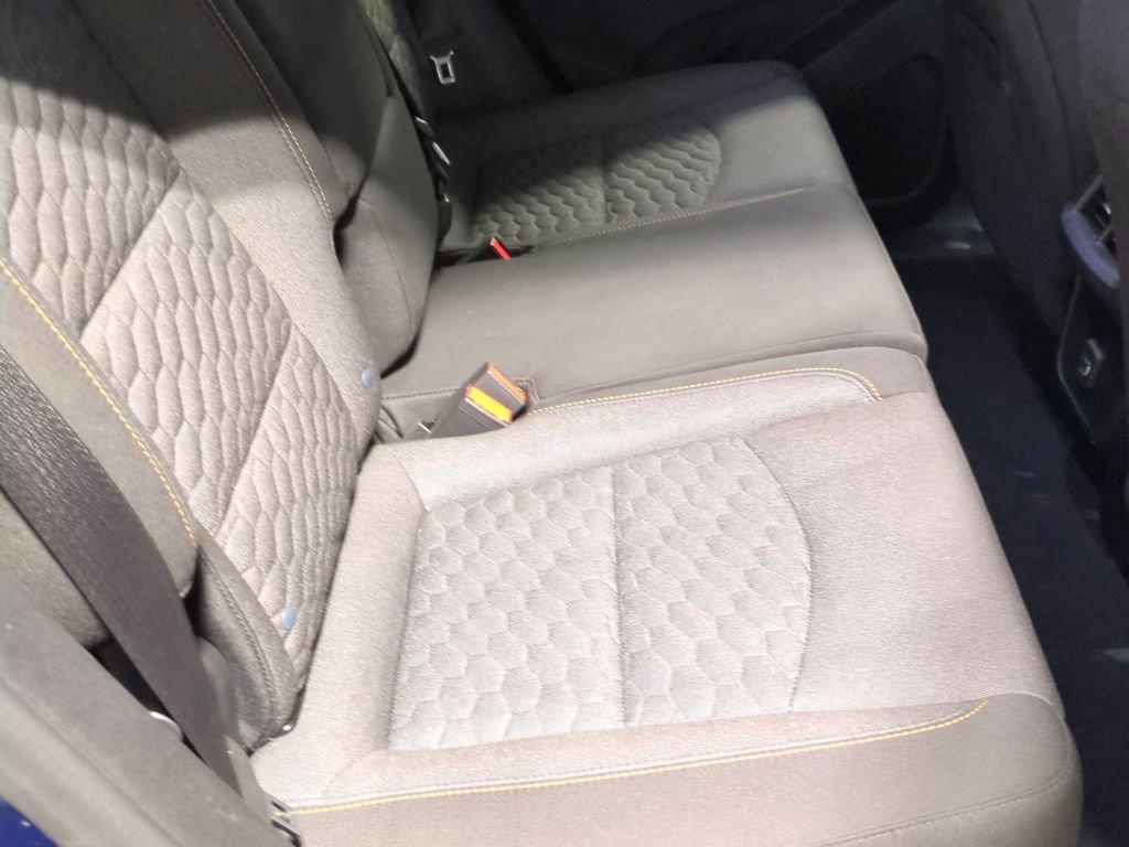 Used 2020 Chevrolet Equinox LT w/ Driver Convenience Package FWD image 27