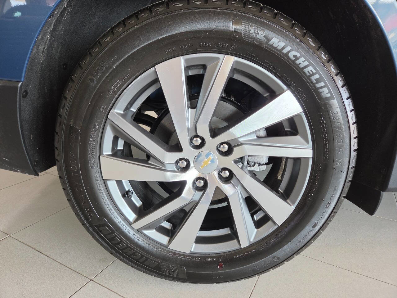 Used 2024 Chevrolet Equinox LT w/ LPO, Floor Liner Package image 10