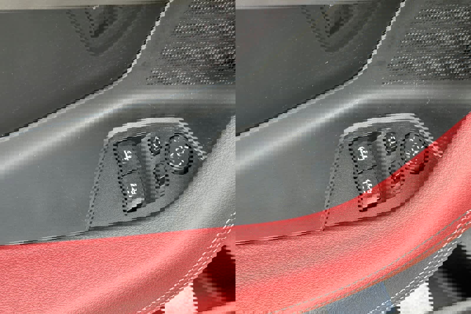 Certified 2023 BMW 230i Coupe w/ Premium Package image 15