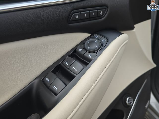 Used 2023 Buick Enclave Avenir w/ Avenir Technology Package image 11