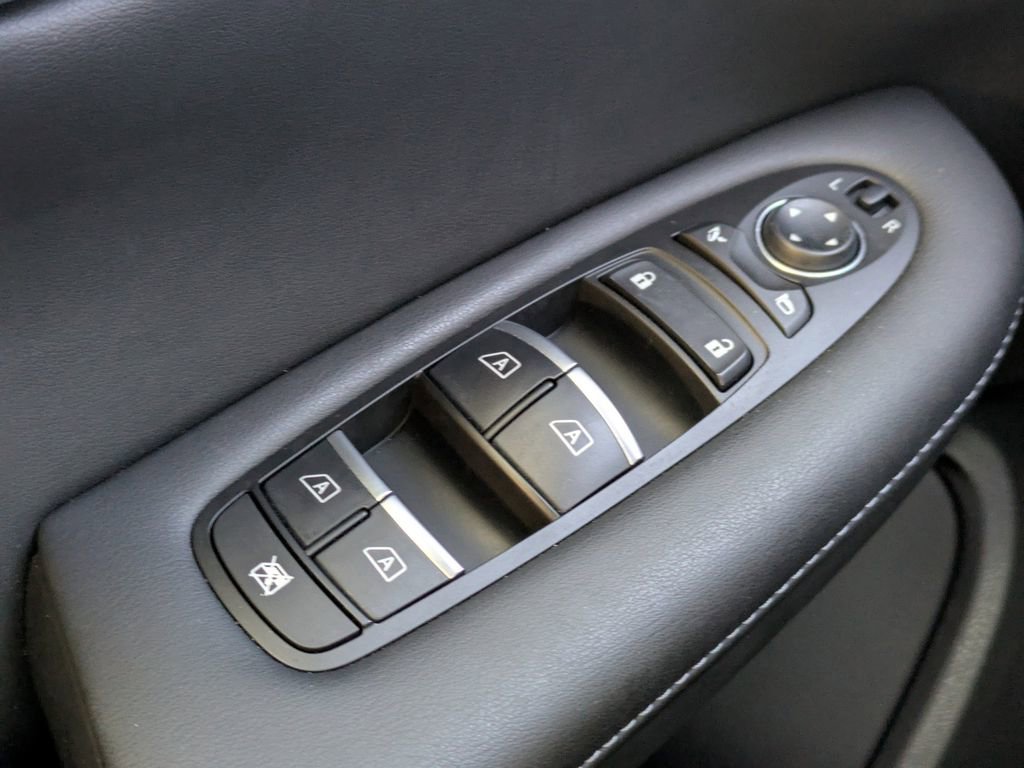 Certified 2023 INFINITI QX50 Sport image 25