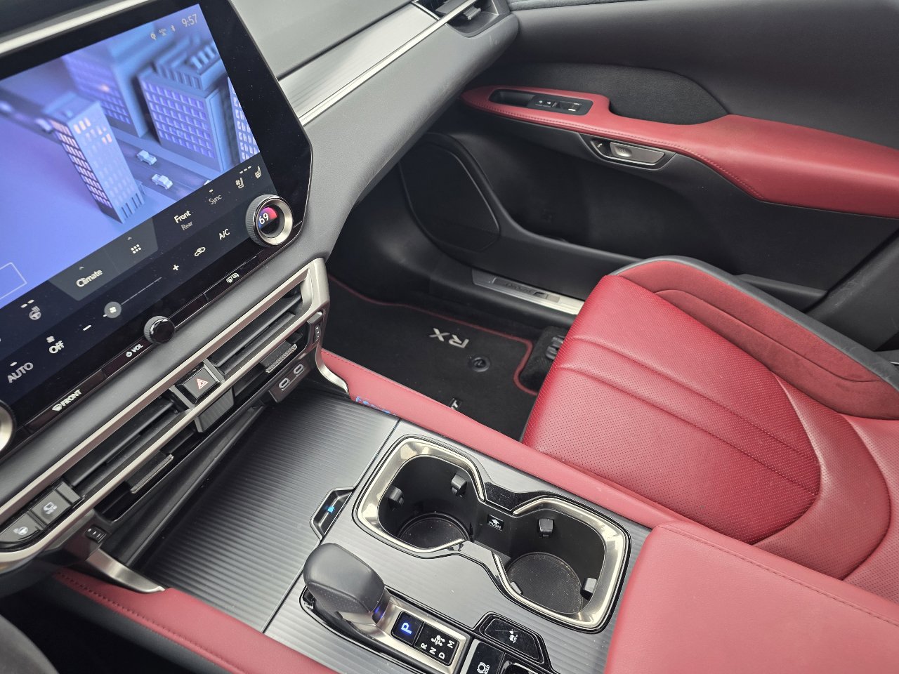 Used 2023 Lexus RX 500h F Sport w/ Cold Area Package image 21