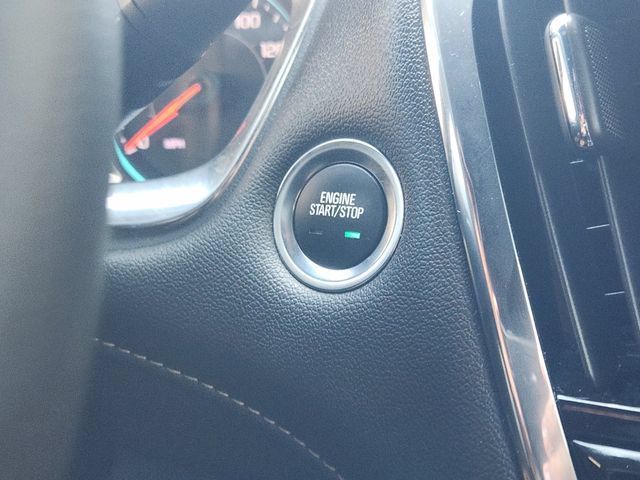 Used 2023 Chevrolet Traverse LT FWD image 8