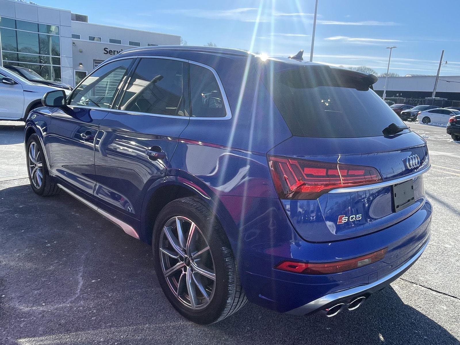 Used 2024 Audi SQ5 Prestige w/ Prestige Package image 8