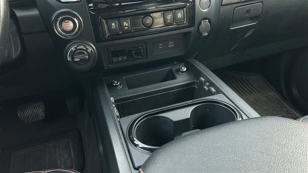 Used 2021 Nissan Titan PRO-4X w/ Pro-4x Convenience Package AWD/4WD image 22