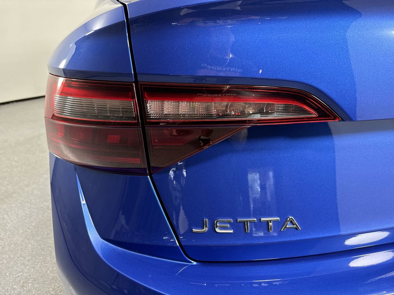 Used 2023 Volkswagen Jetta SE w/ Panoramic Sunroof Package image 30