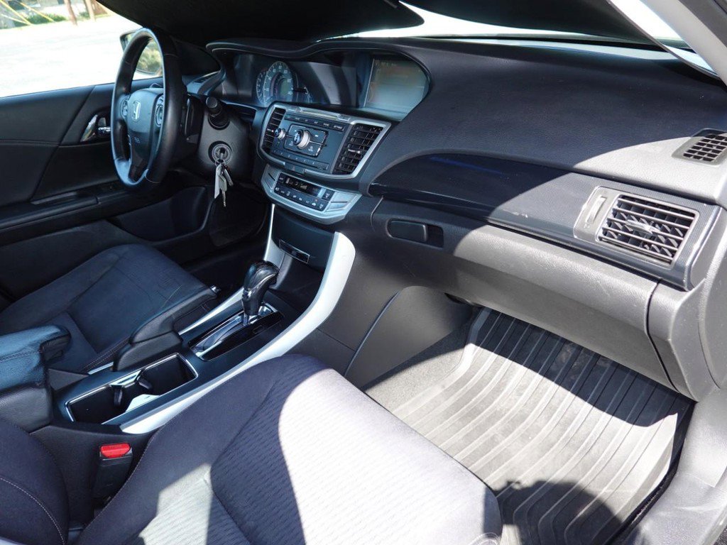 Used 2013 Honda Accord Sport image 21