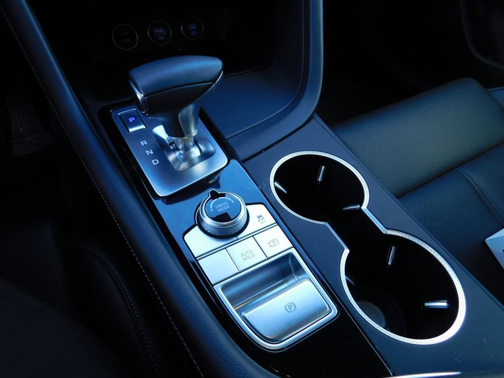 Used 2026 Genesis G70 2.5T image 22